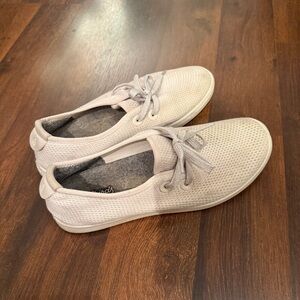 Allbirds slip ons - Size 9